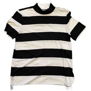 ❤️ GAP BLACK & WHITE STRIPED TOP SIZE XS